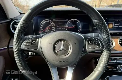 MERCEDES-BENZ Klasa E 