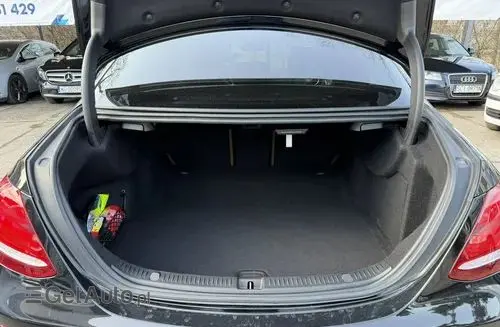 MERCEDES-BENZ Klasa E 