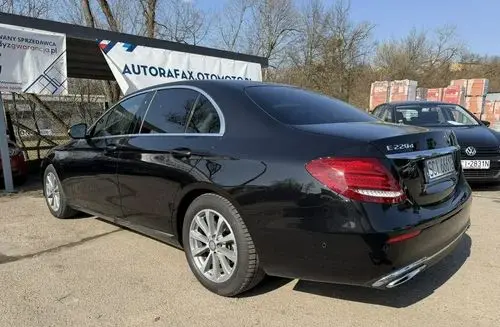 MERCEDES-BENZ Klasa E 