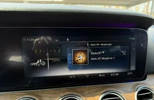 MERCEDES-BENZ Klasa E 