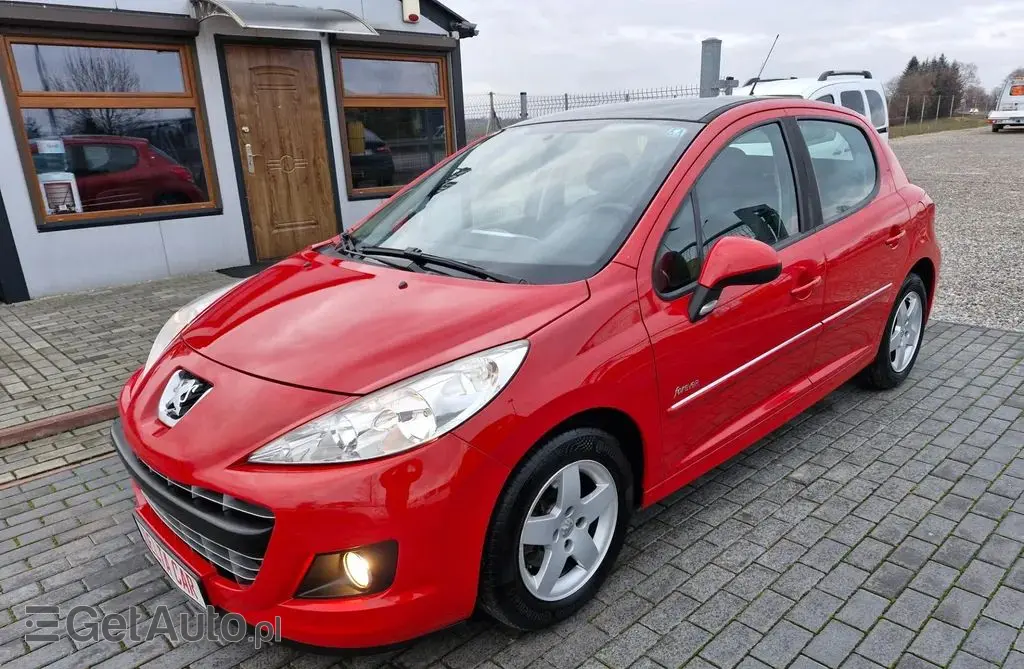 PEUGEOT 207 