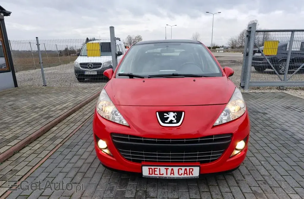 PEUGEOT 207 