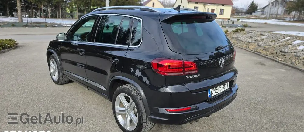 VOLKSWAGEN Tiguan 2.0 TDI SCR 4MOTION BlueMotion Technology Sport & Style