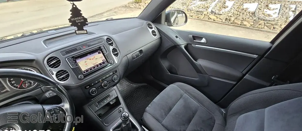 VOLKSWAGEN Tiguan 2.0 TDI SCR 4MOTION BlueMotion Technology Sport & Style