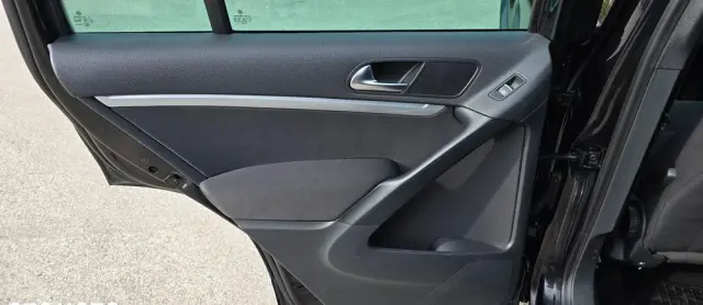 VOLKSWAGEN Tiguan 2.0 TDI SCR 4MOTION BlueMotion Technology Sport & Style