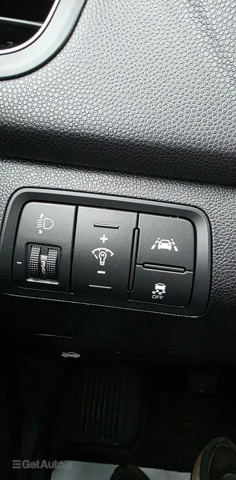 HYUNDAI I20 1.2 YES Silver