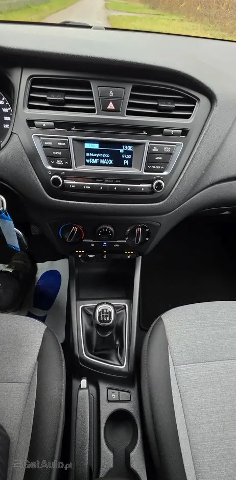 HYUNDAI I20 1.2 YES Silver