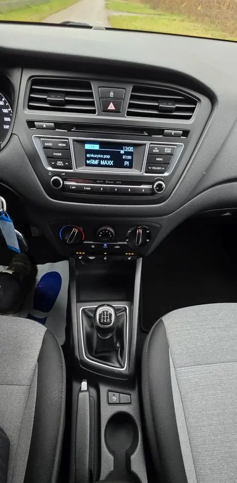 HYUNDAI I20 1.2 YES Silver