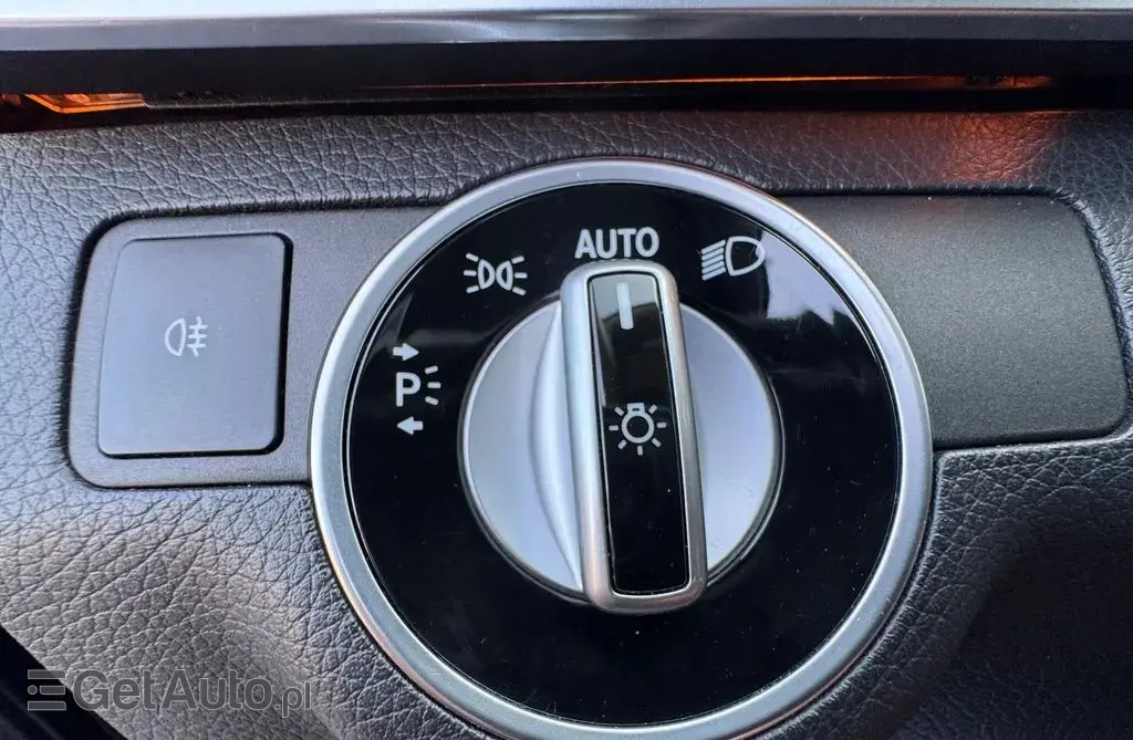 MERCEDES-BENZ Klasa E 