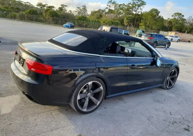 AUDI RS5 Coupé 