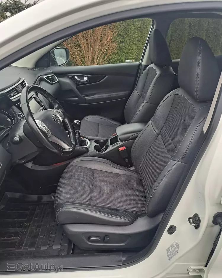 NISSAN Qashqai 1.2 DIG-T Acenta EU6