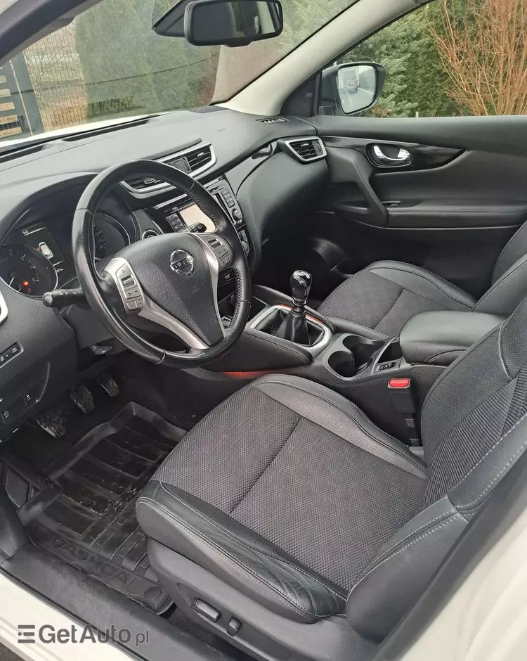 NISSAN Qashqai 1.2 DIG-T Acenta EU6