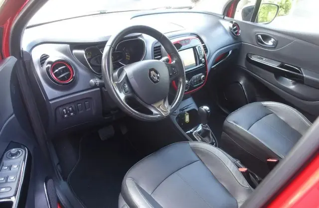 RENAULT Captur 