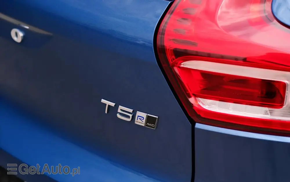 VOLVO XC 40 T5 AWD Geartronic R-Design