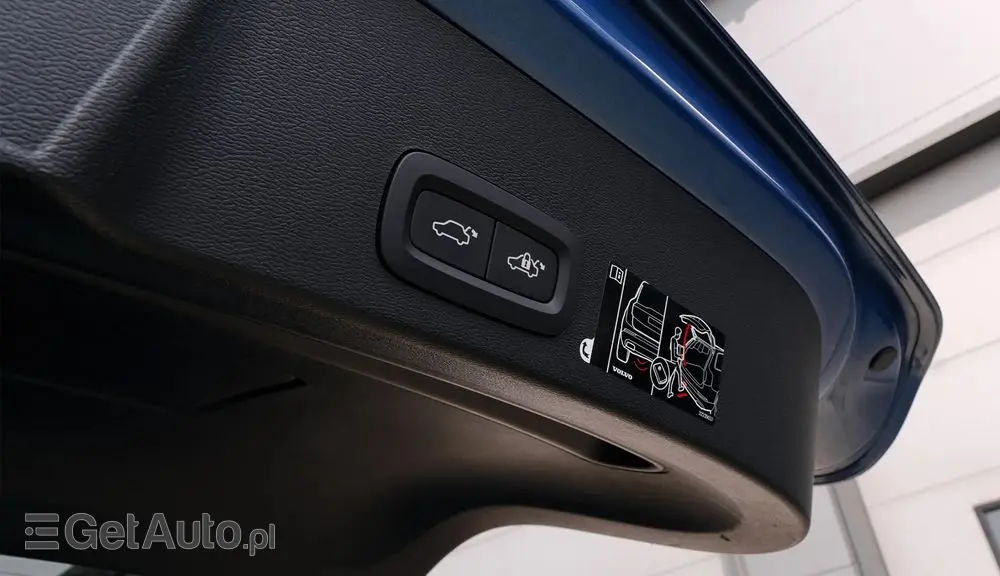 VOLVO XC 40 T5 AWD Geartronic R-Design