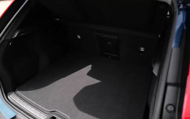 VOLVO XC 40 T5 AWD Geartronic R-Design