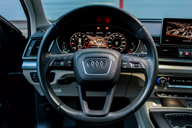AUDI Q5 45 TFSI Sport AWD S tronic