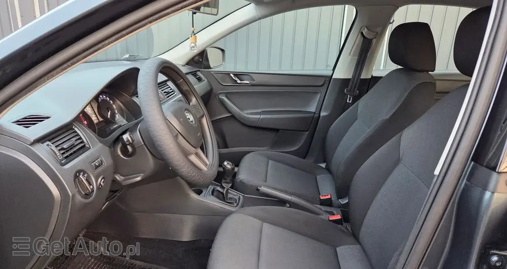 SKODA RAPID 1.2 TSI Active