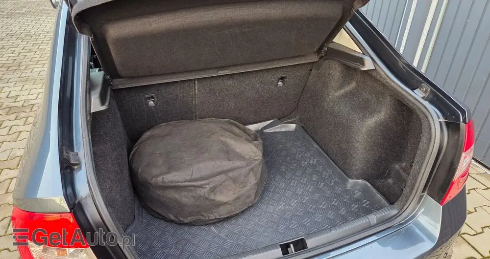 SKODA RAPID 1.2 TSI Active