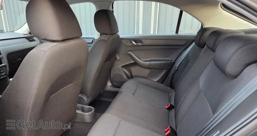 SKODA RAPID 1.2 TSI Active