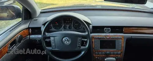 VOLKSWAGEN Phaeton 
