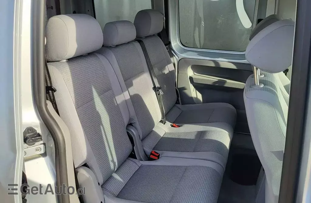 VOLKSWAGEN Caddy 