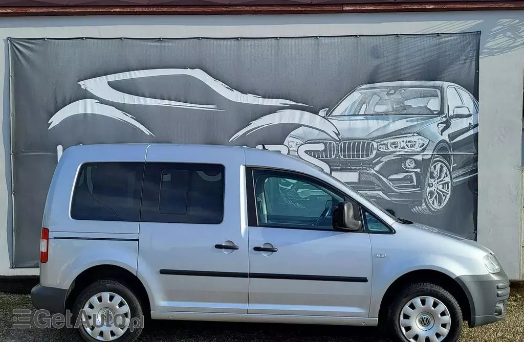 VOLKSWAGEN Caddy 