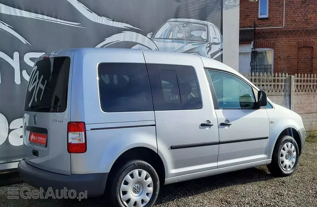 VOLKSWAGEN Caddy 