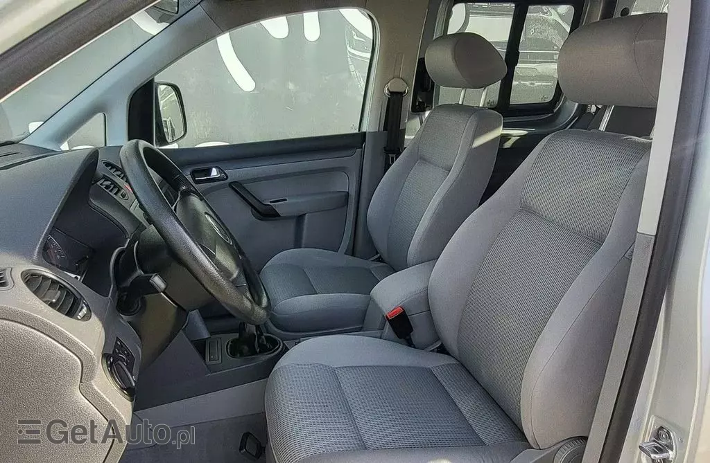 VOLKSWAGEN Caddy 