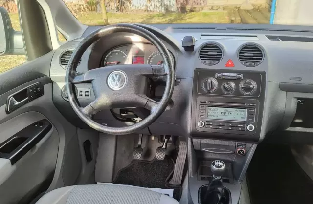 VOLKSWAGEN Caddy 