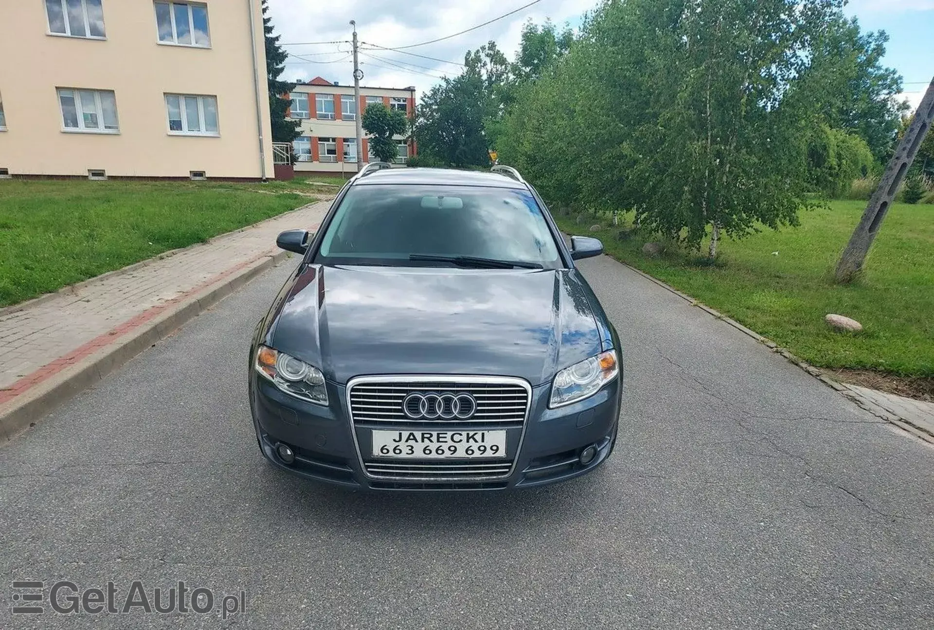 AUDI A4 
