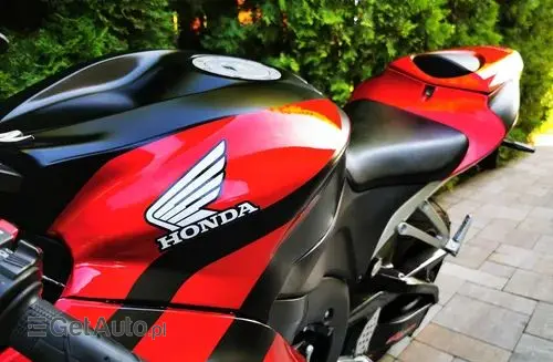 HONDA CBR 600 RR 