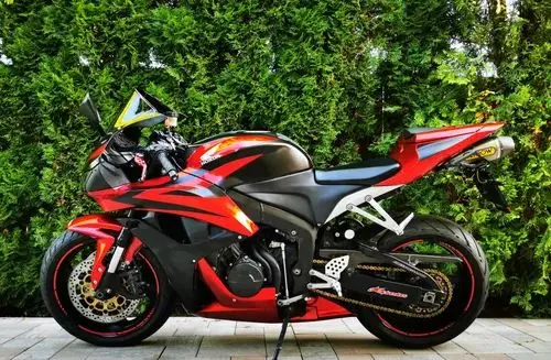 HONDA CBR 600 RR 