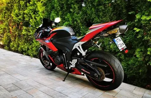 HONDA CBR 600 RR 