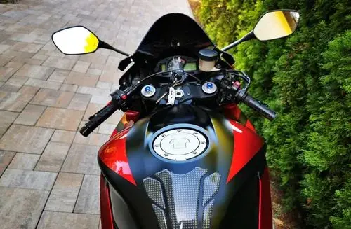 HONDA CBR 600 RR 