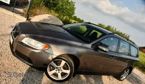VOLVO V70 