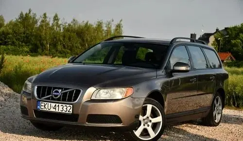 VOLVO V70 