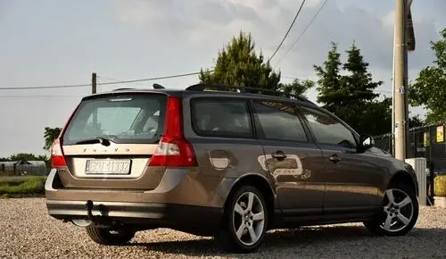 VOLVO V70 