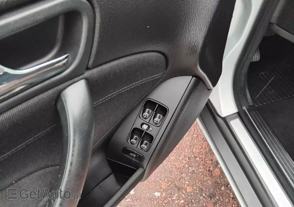 MERCEDES-BENZ Klasa C 180 Kompressor Elegance