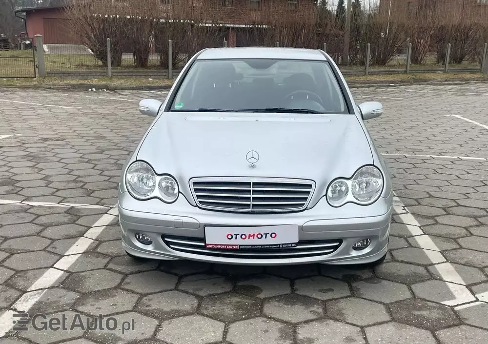 MERCEDES-BENZ Klasa C 180 Kompressor Elegance
