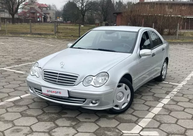 MERCEDES-BENZ Klasa C 180 Kompressor Elegance