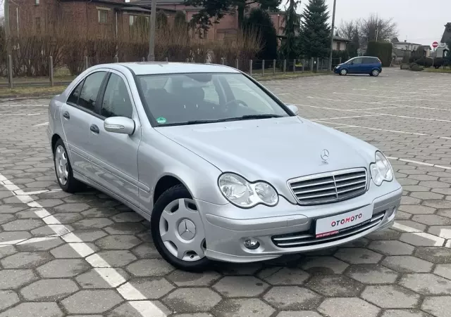 MERCEDES-BENZ Klasa C 180 Kompressor Elegance