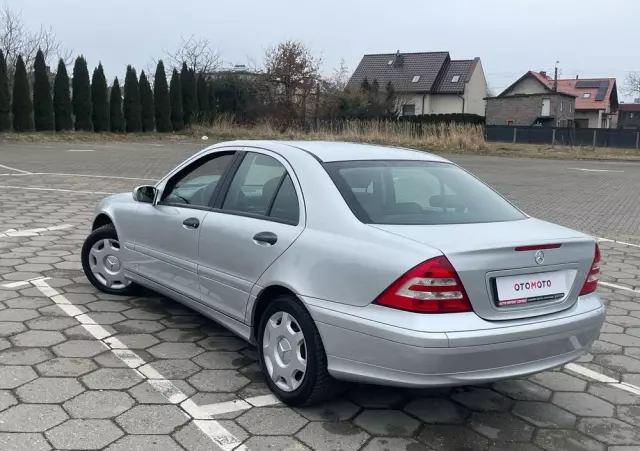 MERCEDES-BENZ Klasa C 180 Kompressor Elegance