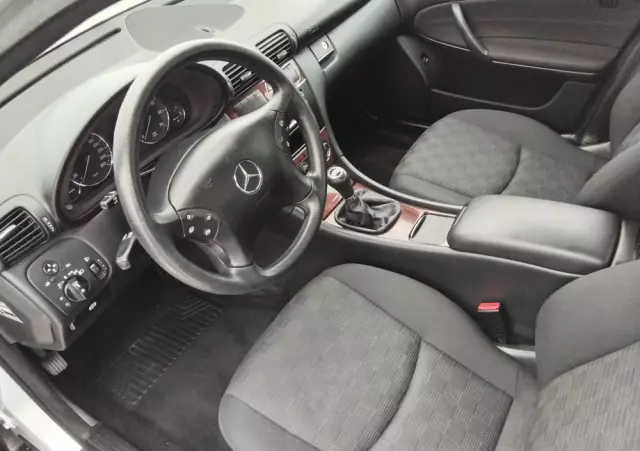 MERCEDES-BENZ Klasa C 180 Kompressor Elegance