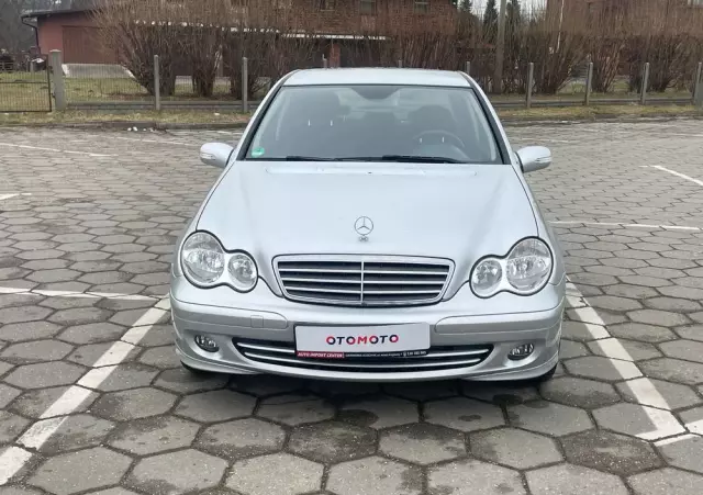 MERCEDES-BENZ Klasa C 180 Kompressor Elegance