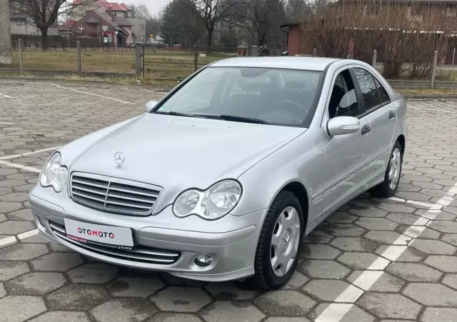 MERCEDES-BENZ Klasa C 180 Kompressor Elegance