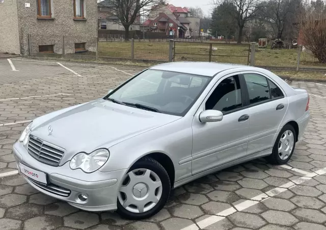 MERCEDES-BENZ Klasa C 180 Kompressor Elegance
