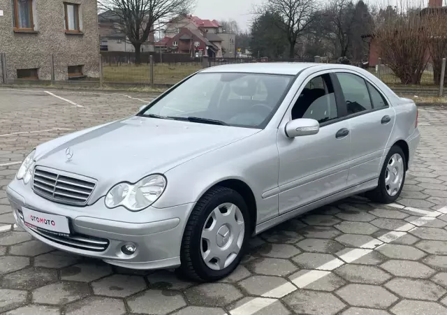 MERCEDES-BENZ Klasa C 180 Kompressor Elegance