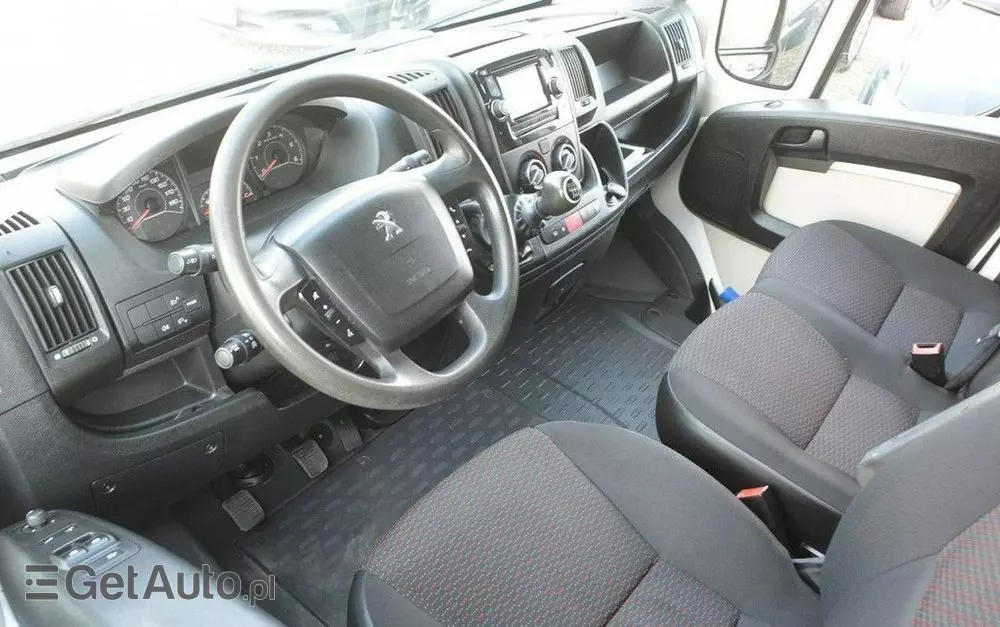PEUGEOT Boxer 