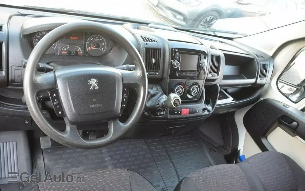 PEUGEOT Boxer 